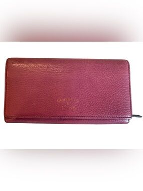 Gucci Magenta Pebbled Leather Women's Wallet with Gold Stamp